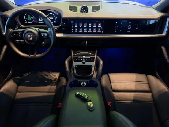 PORSCHE-CAYENNE-2024