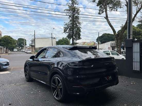 PORSCHE-CAYENNE-2023