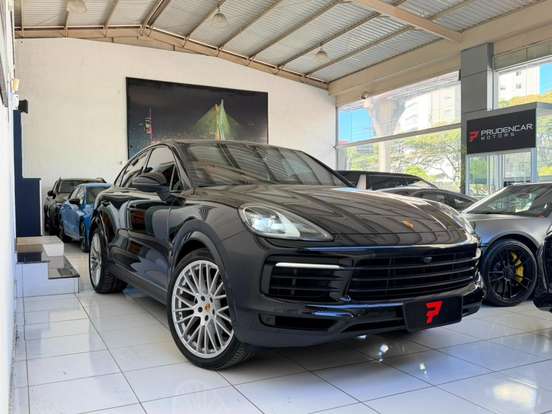 PORSCHE-CAYENNE-2020
