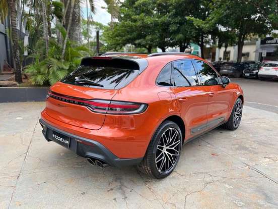 PORSCHE-MACAN-2022