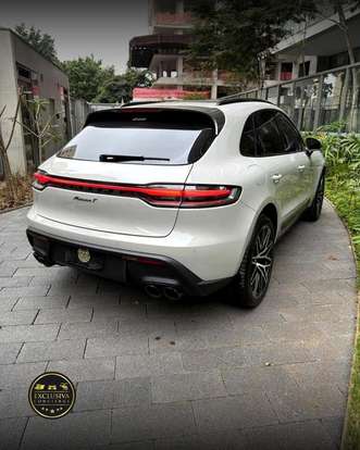 PORSCHE-MACAN-2023