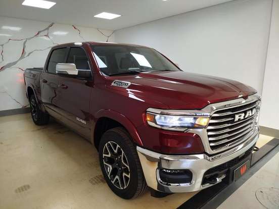 RAM-1500-3.0 HURRICANE 6 BITURBO GASOLINA LARAMIE CD 4X4 AUTOMÁTICO RAM-1500-2024