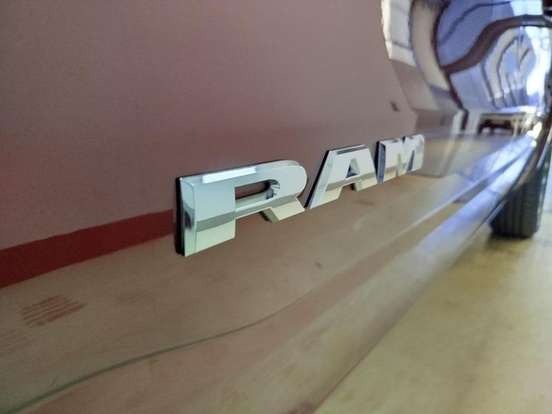 RAM-1500-3.0 HURRICANE 6 BITURBO GASOLINA LARAMIE CD 4X4 AUTOMÁTICO RAM-1500-2024