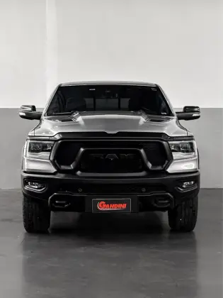 RAM 1500 5.7 V8 GASOLINA REBEL CD 4X4 AUTOMÁTICO RAM 1500 5.7 V8 GASOLINA REBEL CD 4X4 AUTOMÁTICO