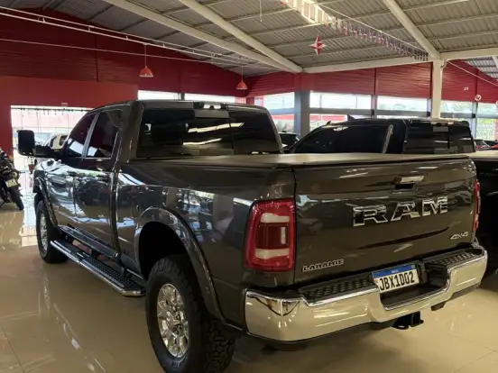 RAM-3500-6.7 I6 TURBO DIESEL LARAMIE CD 4X4 AUTOMÁTICO RAM-3500-2022