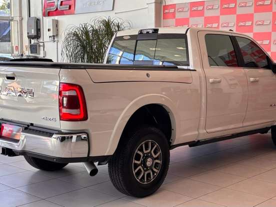 RAM-3500-6.7 I6 TURBO DIESEL LIMITED LONGHORN CD 4X4 AUTOMÁTICO RAM-3500-2024