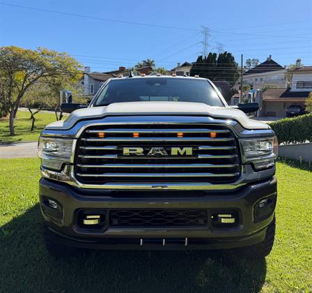 RAM 3500 6.7 I6 TURBO DIESEL LIMITED LONGHORN CD 4X4  AUTOMÁTICO
