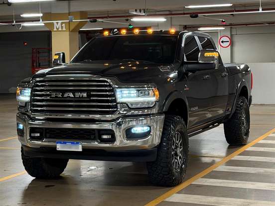 RAM-3500-6.7 I6 TURBO DIESEL LIMITED LONGHORN CD 4X4 AUTOMÁTICO RAM-3500-2023