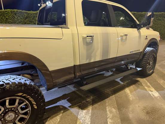 RAM-3500-6.7 I6 TURBO DIESEL LIMITED LONGHORN CD 4X4 AUTOMÁTICO RAM-3500-2022