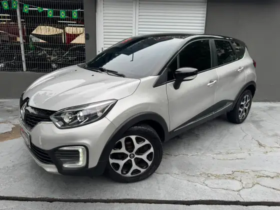RENAULT CAPTUR 1.6 16V SCE FLEX ZEN X-TRONIC RENAULT CAPTUR 1.6 16V SCE FLEX ZEN X-TRONIC