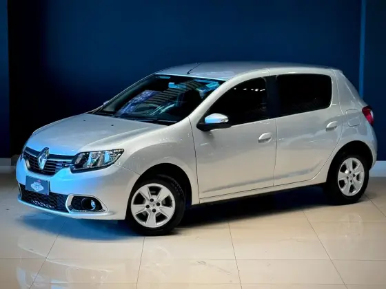 RENAULT SANDERO 1.6 DYNAMIQUE 8V FLEX 4P MANUAL RENAULT SANDERO 1.6 DYNAMIQUE 8V FLEX 4P MANUAL