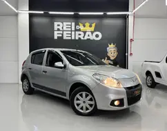 RENAULT SANDERO 1.0 EXPRESSION 16V FLEX 4P MANUAL RENAULT SANDERO 1.0 EXPRESSION 16V FLEX 4P MANUAL