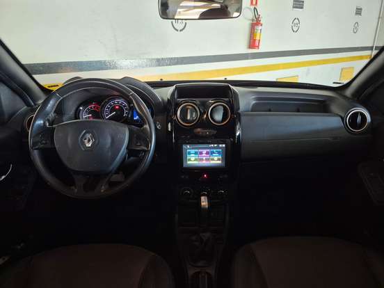 RENAULT-DUSTER-2018