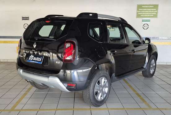 RENAULT-DUSTER-2018