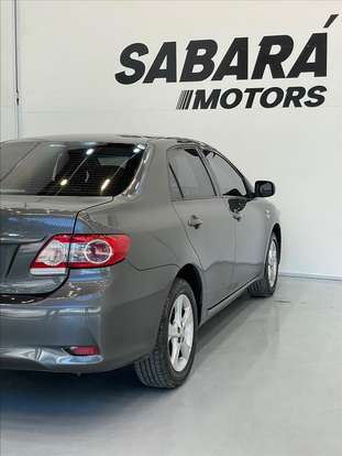 TOYOTA-COROLLA-2013