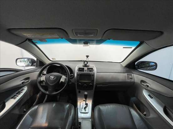 TOYOTA-COROLLA-2013