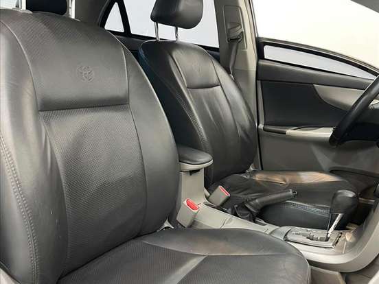 TOYOTA-COROLLA-1.8 GLI 16V FLEX 4P MANUAL TOYOTA-COROLLA-2013