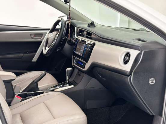 TOYOTA-COROLLA-2017