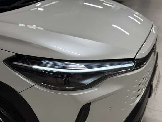TOYOTA-COROLLA CROSS-2024