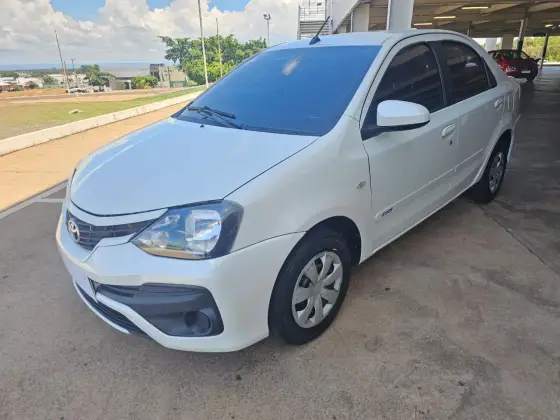 TOYOTA ETIOS 1.5 X SEDAN 16V FLEX 4P MANUAL TOYOTA ETIOS 1.5 X SEDAN 16V FLEX 4P MANUAL