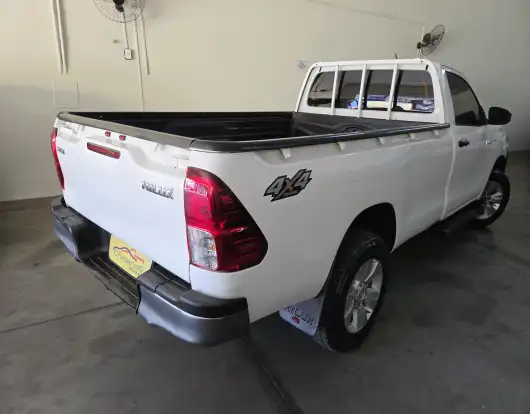 TOYOTA-HILUX-2.8 4X4 CS 16V TURBO DIESEL 2P MANUAL TOYOTA-HILUX-2017