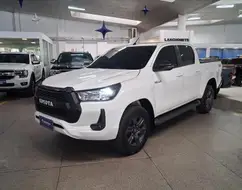 TOYOTA HILUX 2.8 D-4D TURBO DIESEL CD SR 4X4 AUTOMÁTICO TOYOTA HILUX 2.8 D-4D TURBO DIESEL CD SR 4X4 AUTOMÁTICO