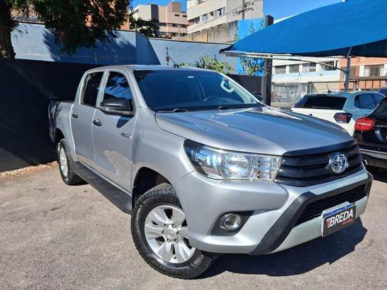TOYOTA HILUX 2.8 STD 4X4 CD 16V DIESEL 4P MANUAL
