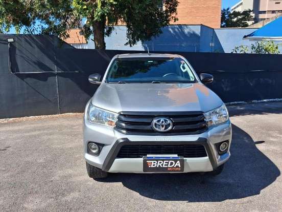TOYOTA-HILUX-2018