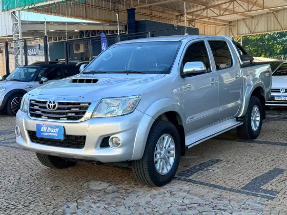 TOYOTA HILUX 3.0 SRV 4X4 CD 16V TURBO INTERCOOLER DIESEL 4P AUTOMÁTICO