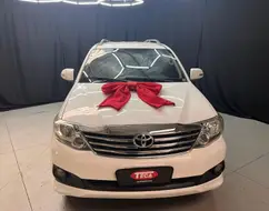 TOYOTA HILUX SW4 2.7 SR 4X2 16V FLEX 4P MANUAL TOYOTA HILUX SW4 2.7 SR 4X2 16V FLEX 4P MANUAL