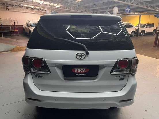 TOYOTA-HILUX SW4-2.7 SR 4X2 16V FLEX 4P MANUAL TOYOTA-HILUX SW4-2014