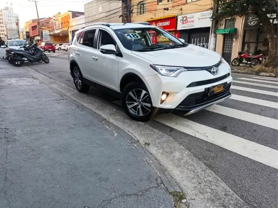 TOYOTA-RAV4-2.0 TOP 4X2 16V GASOLINA 4P AUTOMÁTICO TOYOTA-RAV4-2018