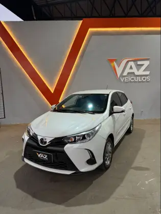 TOYOTA YARIS 1.3 16V FLEX XL LIVE MULTIDRIVE TOYOTA YARIS 1.3 16V FLEX XL LIVE MULTIDRIVE