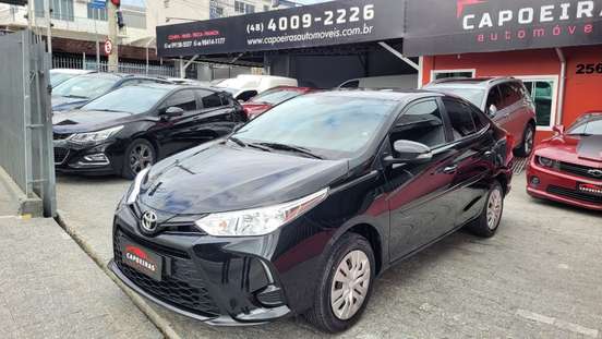 TOYOTA-YARIS-2024