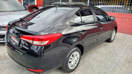 TOYOTA-YARIS-2024