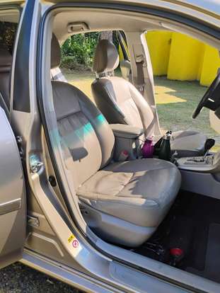 TOYOTA-COROLLA-2008