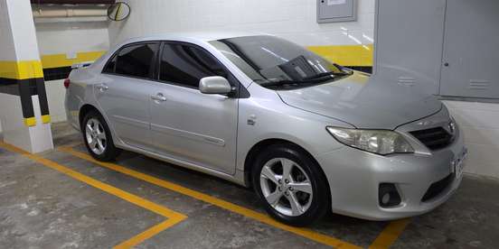 TOYOTA-COROLLA-2012