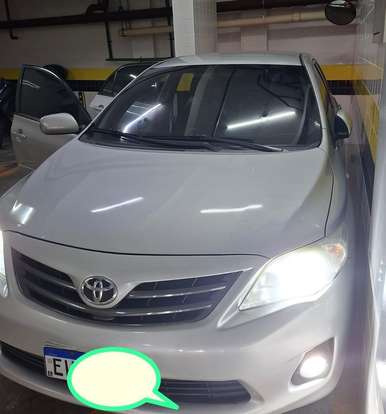 TOYOTA-COROLLA-2012