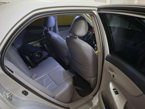 TOYOTA-COROLLA-2012