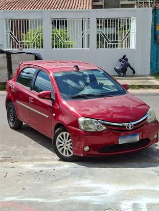 TOYOTA-ETIOS-1.5 XLS 16V FLEX 4P MANUAL TOYOTA-ETIOS-2014