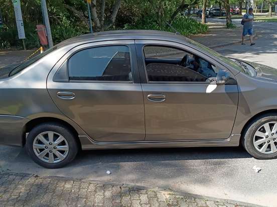 TOYOTA-ETIOS-1.5 XLS SEDAN 16V FLEX 4P AUTOMÁTICO TOYOTA-ETIOS-2018