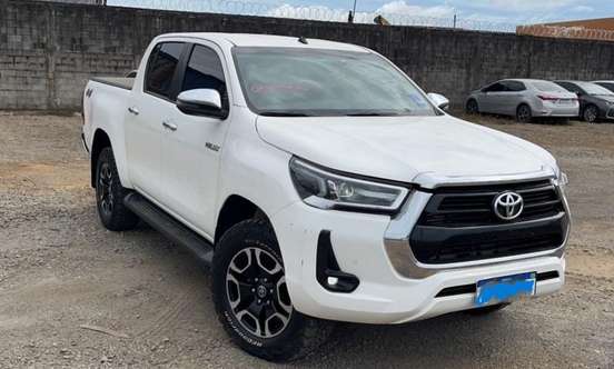 TOYOTA-HILUX-2024