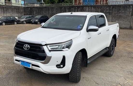 TOYOTA-HILUX-2024