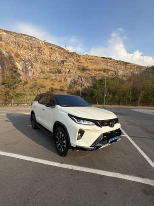 TOYOTA-HILUX SW4-2019
