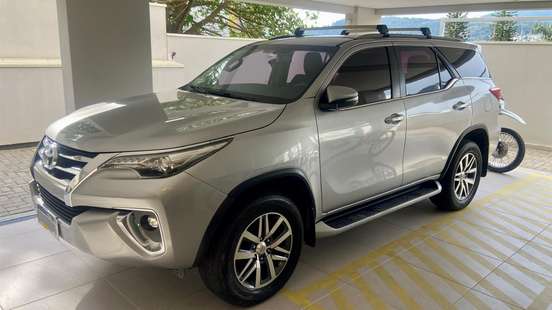 TOYOTA-HILUX SW4-2018