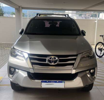 TOYOTA-HILUX SW4-2018