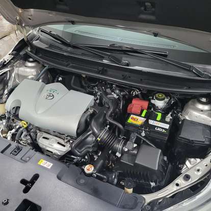 TOYOTA-YARIS-2019