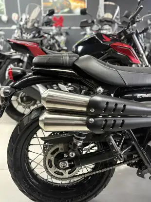 TRIUMPH-SCRAMBLER 900-2023