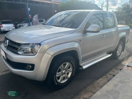 VOLKSWAGEN AMAROK 2.0 TRENDLINE 4X4 CD 16V TURBO INTERCOOLER DIESEL 4P AUTOMÁTICO VOLKSWAGEN AMAROK 2.0 TRENDLINE 4X4 CD 16V TURBO INTERCOOLER DIESEL 4P AUTOMÁTICO