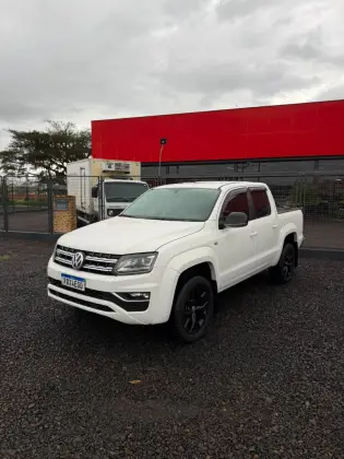 VOLKSWAGEN AMAROK 3.0 V6 TDI DIESEL HIGHLINE CD 4MOTION AUTOMÁTICO VOLKSWAGEN AMAROK 3.0 V6 TDI DIESEL HIGHLINE CD 4MOTION AUTOMÁTICO